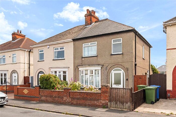 3 Bedroom Property For Sale In Lichfield Road, Grimsby, DN32