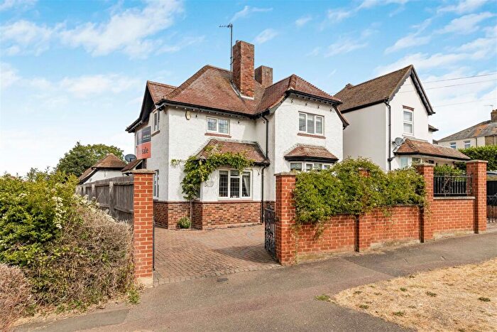 3 Bedroom Detached House For Sale In Green Road, Newmarket, CB8