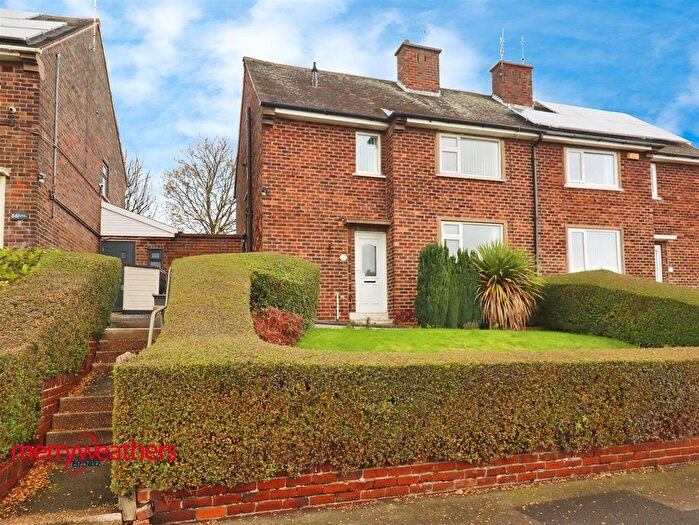 3 Bedroom Semi Detached House For Sale In Richmond Park Avenue, Rotherham, S61