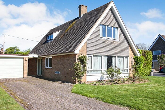 4 Bedroom Detached House For Sale In Fosseway Drive, Moreton-in-Marsh, Gloucestershire., GL56