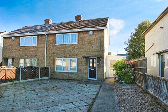 2 Bedroom Semi-Detached House To Rent In Crewe Road, Castleford, West Yorkshire, WF10