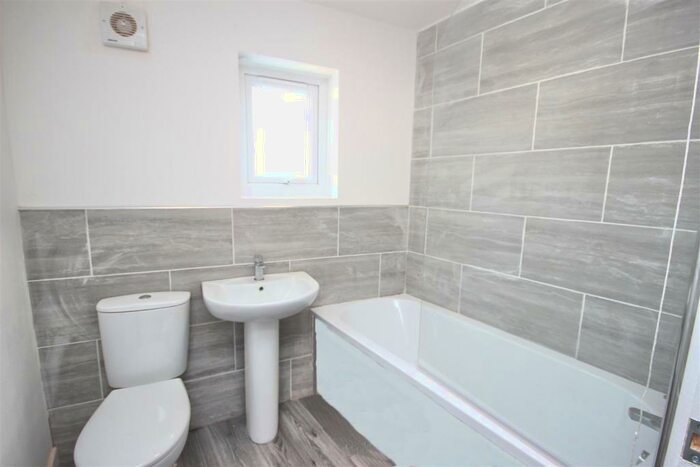 2 Bedroom End Of Terrace House To Rent In Carnegie Road, Rowley Regis, B65