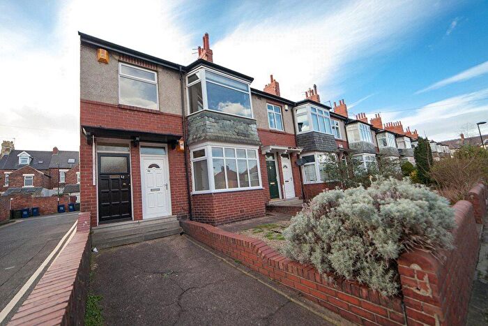 3 Bedroom Flat For Sale In Valley View, Jesmond, Newcastle Upon Tyne, NE2