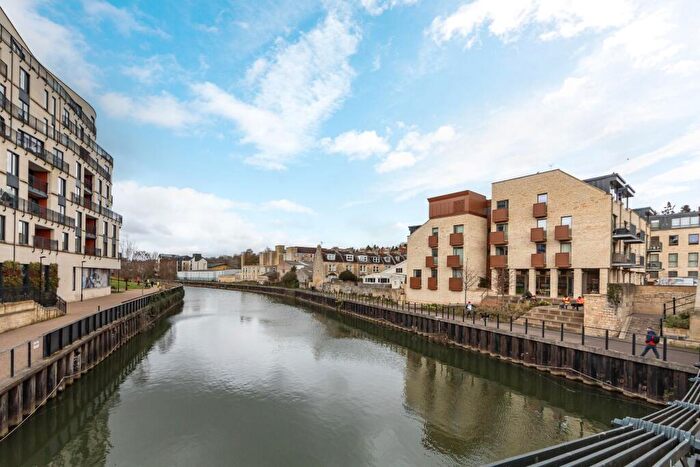 1 Bedroom Apartment To Rent In North Building, Riverview Court, Victoria Bridge Road, Bath, BA1