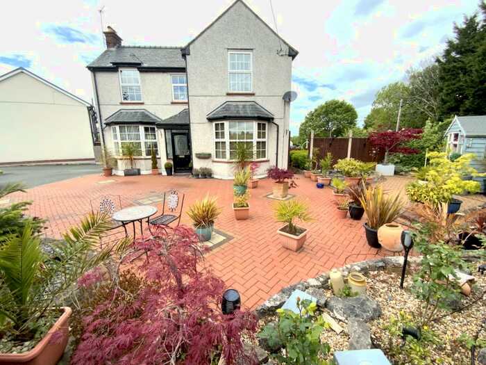 3 Bedroom Detached House For Sale In Denbigh Street, Henllan, LL16