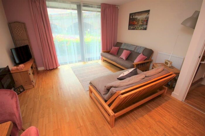 1 Bedroom Apartment To Rent In Kelso Place Manchester, M15