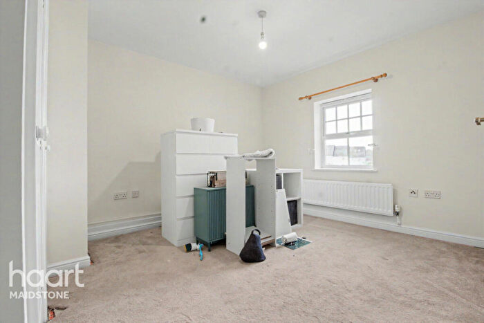 2 Bedroom Apartment To Rent In Queens Road, Maidstone, ME16