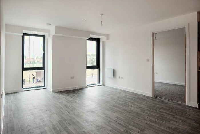 2 Bedroom Apartment To Rent In Stockport Road, Ardwick, Manchester, M13