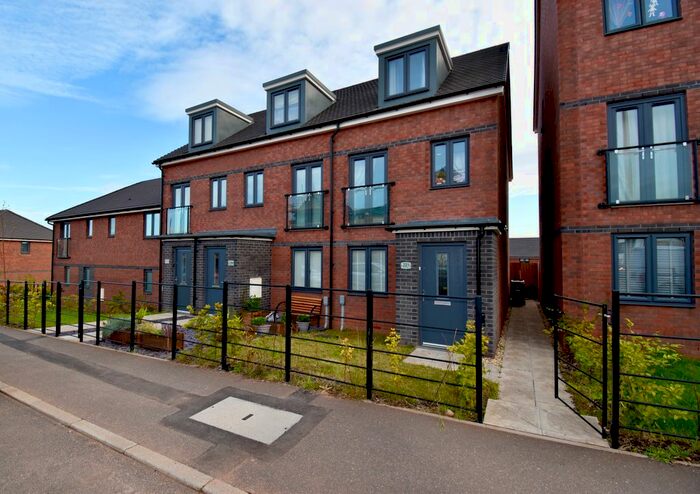 3 Bedroom End Of Terrace House To Rent In Tithebarn Way, Tithebarn, Exeter, EX1