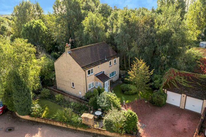 4 Bedroom Detached House For Sale In Waver Court, Barkston Ash, Tadcaster, LS24