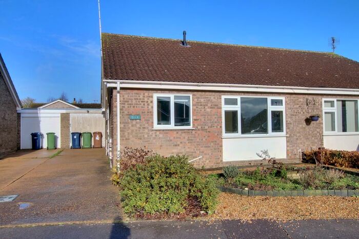 2 Bedroom Semi-Detached Bungalow To Rent In Morton Way, Wimblington, PE15