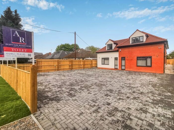 3 Bedroom Flat To Rent In Oxford Road, Kidlington, OX5