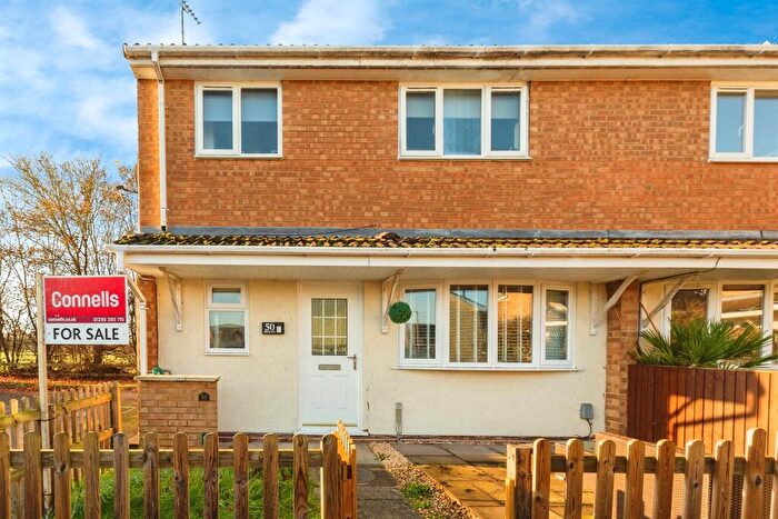 2 Bedroom Cluster House For Sale In Miles End, Aylesbury, HP21