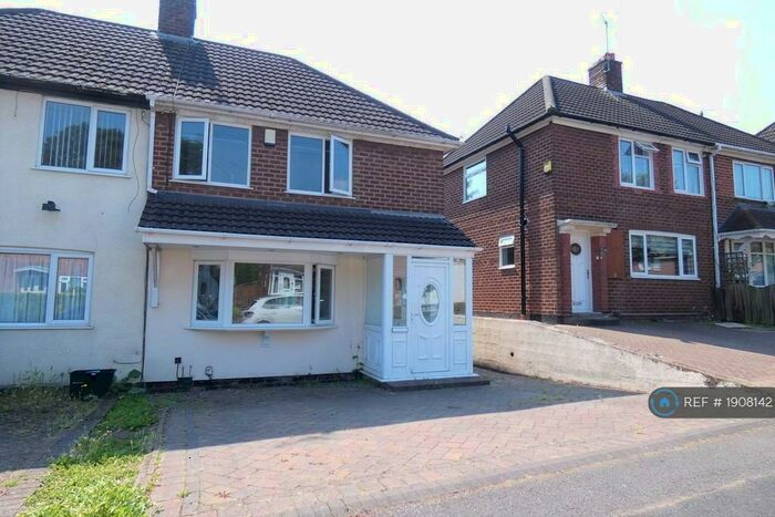 3 Bedroom Semi-Detached House To Rent In Lambeth Road, Birmingham, B44