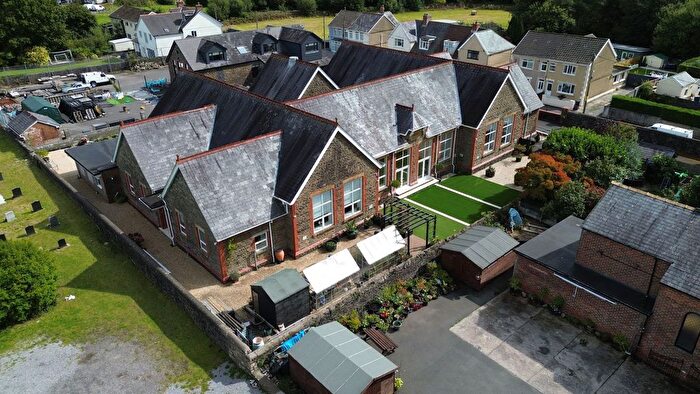 6 Bedroom Detached House For Sale In Pantyffynnon Road, Ystradgynlais, Swansea, SA9
