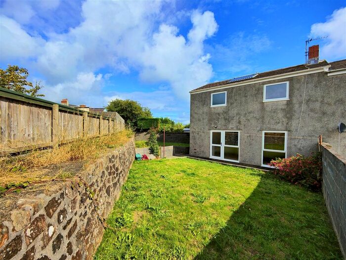 Houses for sale & to rent in SA65 9ED, Brodog Terrace, Fishguard North