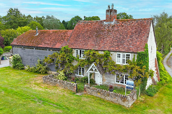 5 Bedroom Detached House For Sale In Stadhampton, Oxfordshire, OX44