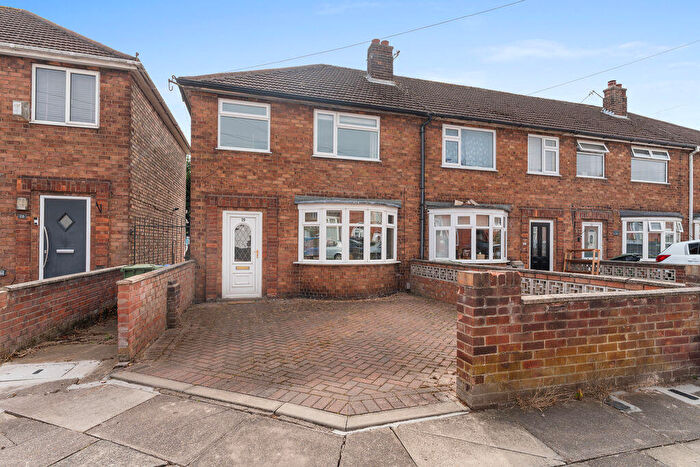 3 Bedroom End Of Terrace House For Sale In Felstead Road, Grimsby, DN34