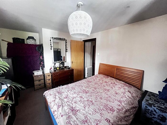 2 Bedroom Apartment To Rent In Allens Road, Southsea, PO4