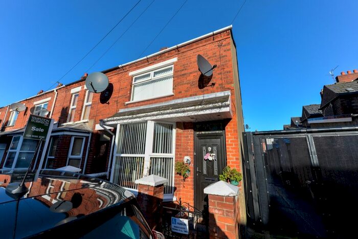 2 Bedroom Terraced House For Sale In Hollycroft Avenue, Belfast, BT5