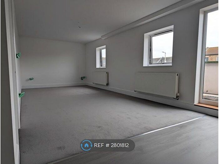 2 Bedroom Flat To Rent In Sweyn Road, Margate, CT9