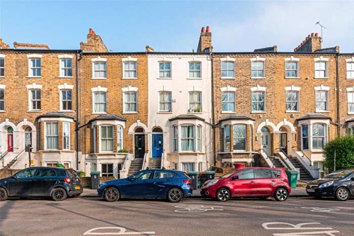 1 Bedroom Apartment For Sale In Woodstock Road, Stroud Green, London, N4