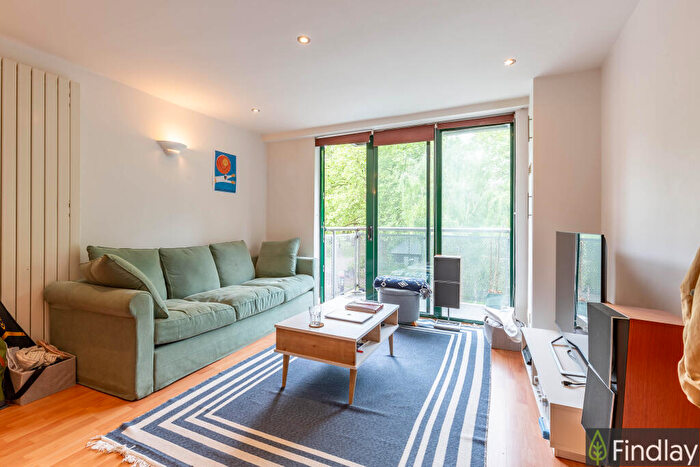 1 Bedroom Apartment For Sale In Martello Street, London, E8