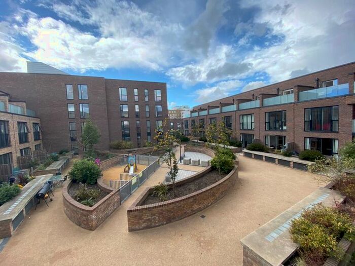 2 Bedroom Flat To Rent In Union Mill, Whiston Road, E2