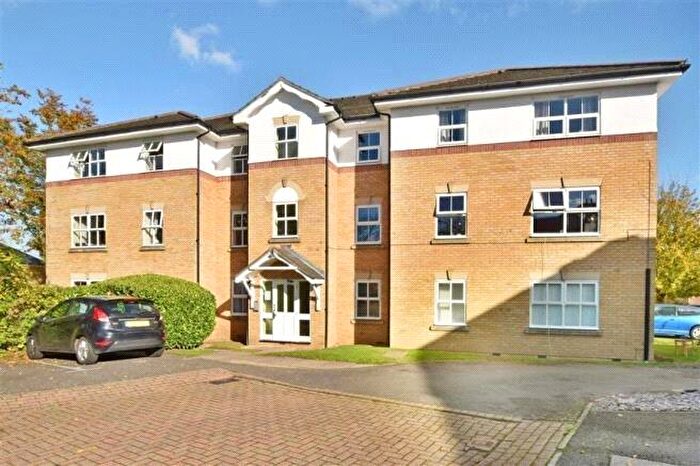 2 Bedroom Apartment To Rent In Hatfield Close, Sutton, Surrey, SM2