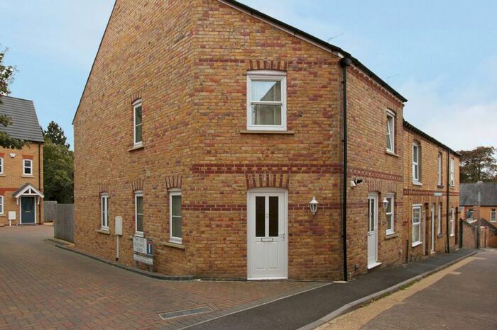 2 Bedroom End Of Terrace House To Rent In Newboults Lane, Radcliffe Road, Stamford, PE9