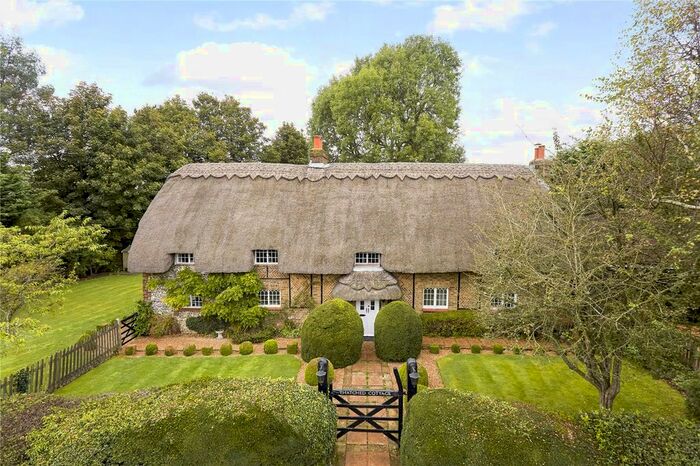 4 Bedroom Property For Sale In Babylon Lane, Lower Kingswood, Tadworth, Surrey, KT20