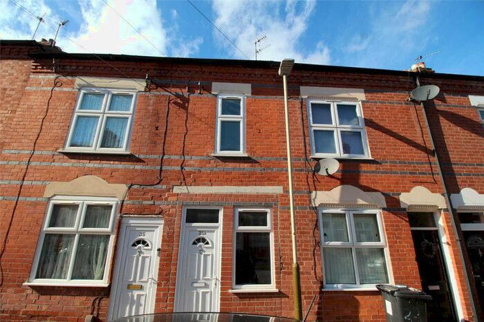 4 Bedroom Terraced House To Rent In Henton Road, Leicester, Leicestershire, LE3