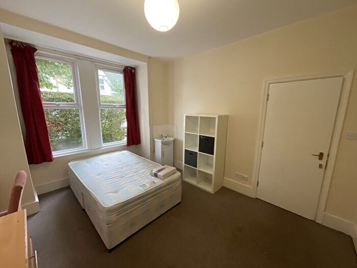 7 Bedroom Semi-Detached House To Rent In Bernard Road, Brighton, BN2