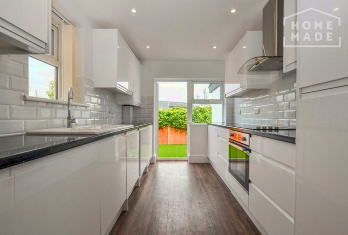 3 Bedroom Terraced House To Rent In Marmadon Road, Plumstead, SE18