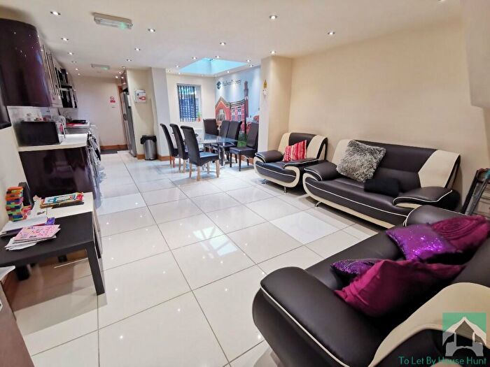 7 Bedroom Terraced House To Rent In Hubert Road, Birmingham, B29