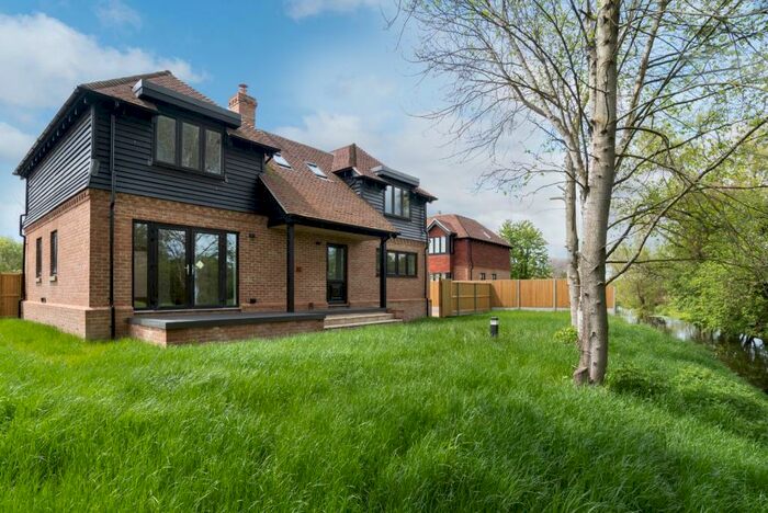 4 Bedroom Detached House For Sale In The Old Fairground, High Street, Wingham, Kent, CT3