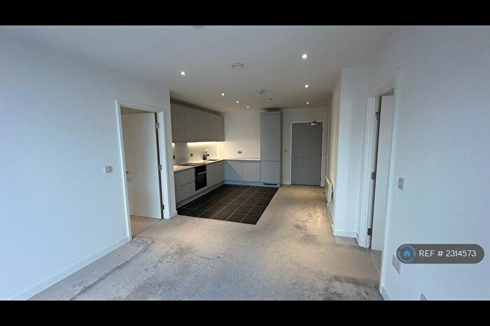 2 Bedroom Flat To Rent In Block B, Salford, M5