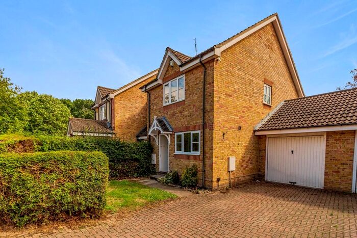 3 Bedroom Property To Rent In Earls Lane, Cippenham, Slough, SL1