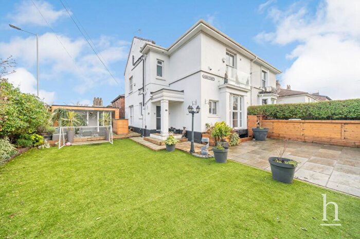 4 Bedroom Semi Detached House For Sale In Balls Road, Prenton, CH43