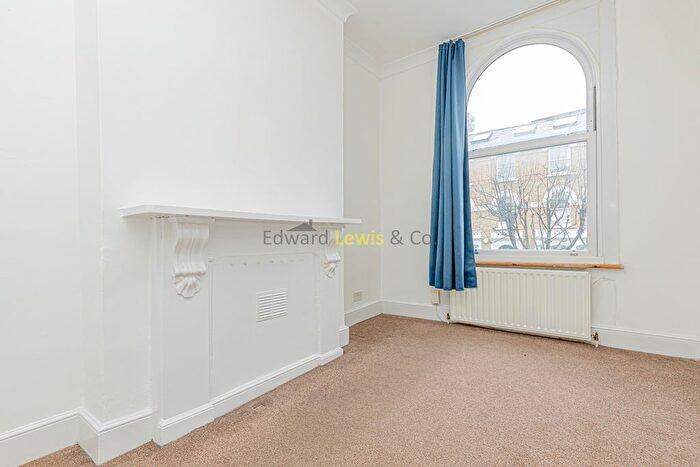 2 Bedroom Flat To Rent In Digby Crescent, London, N4