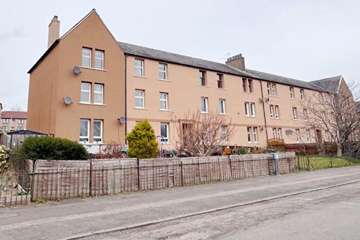 3 Bedroom Flat For Sale In E, Sandeman Street, Dundee, DD3