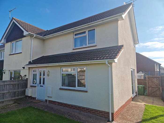 2 Bedroom End Of Terrace House For Sale In Mountbatton Close Exmouth, EX8