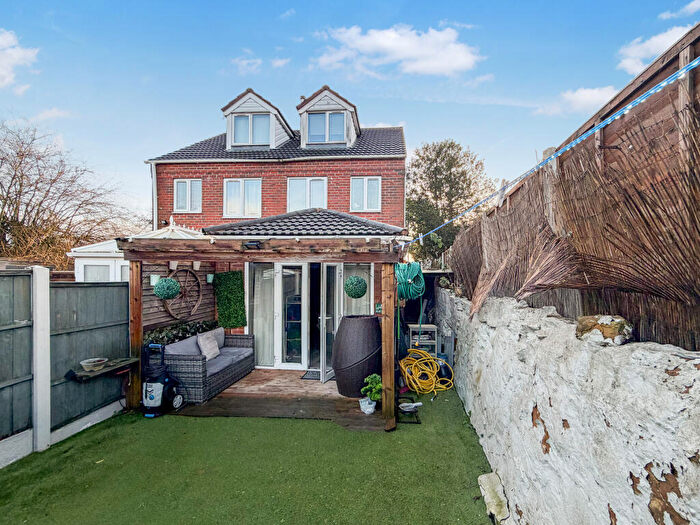 2 Bedroom Semi Detached House For Sale In The Belper, Dudley, West Midlands, DY1