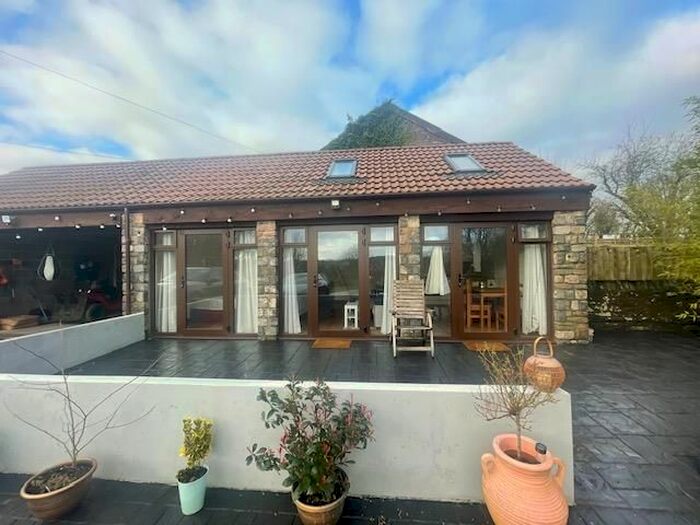 1 Bedroom Flat To Rent In Westerleigh Road, Henfield, Bristol, BS36