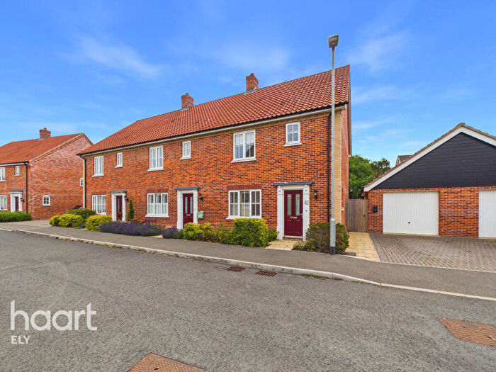 3 Bedroom End Of Terrace House For Sale In Cherry Drive, Ely, CB6