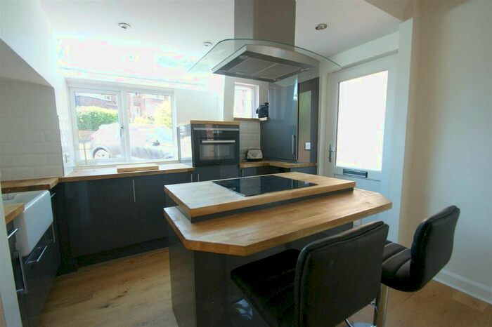 3 Bedroom Semi-Detached House To Rent In Birchwood Mount, Shadwell, Leeds, LS17