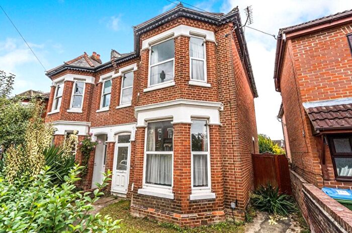 5 Bedroom House To Rent In Alma Road, Southampton, Hampshire, SO14