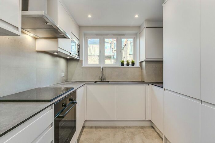 2 Bedroom Flat To Rent In Colehill Lane, Fulham, SW6