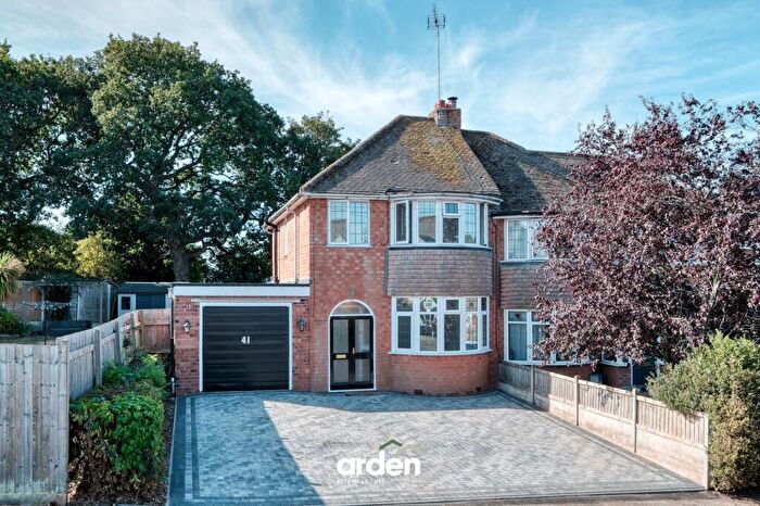 3 Bedroom Semi Detached House For Sale In Clent Avenue, Redditch, B97