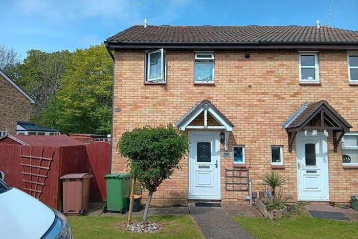 2 Bedroom Property To Rent In Ashenden Walk, Tunbridge Wells, TN2